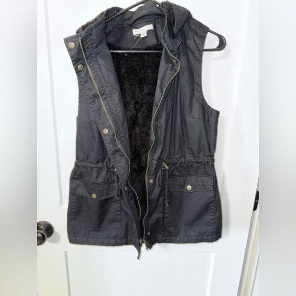 Black Utility Vest with Hood - Picture 1 of 7